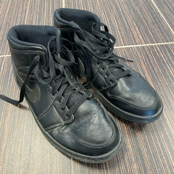 High Top Solid Black Air Jordans Retro 1s Black Women's Air Jordan